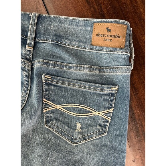 Abercrombie Kids Cropped Flare Slim Fit Medium Wash Size 13/14 NEW - Picture 7 of 11